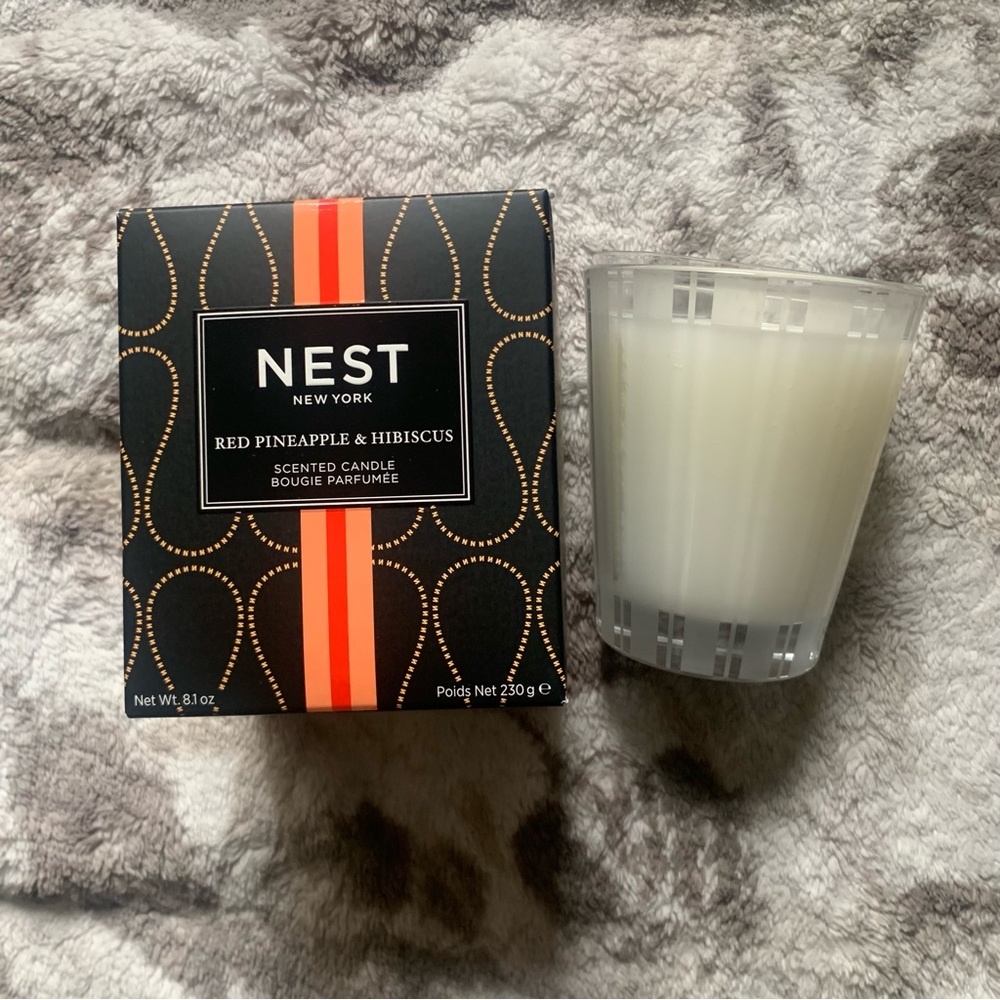 Nest Red Pineapple Hibiscus Candle